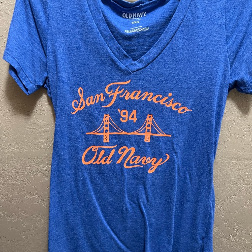 Old navy tee